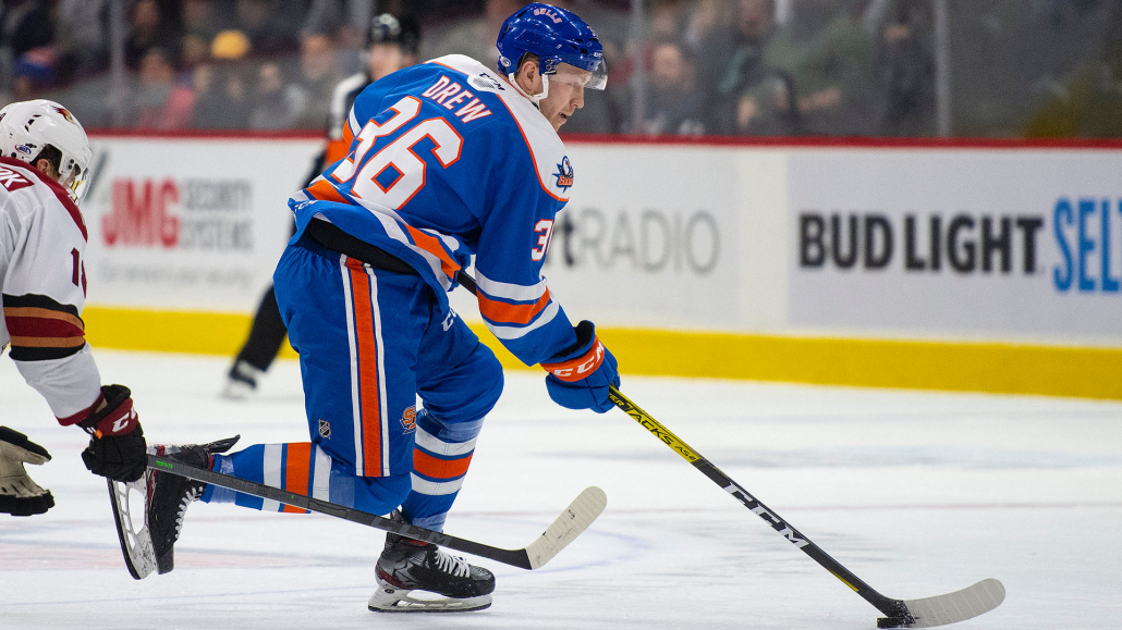 Roadrunners Sign Forward Hunter Drew 